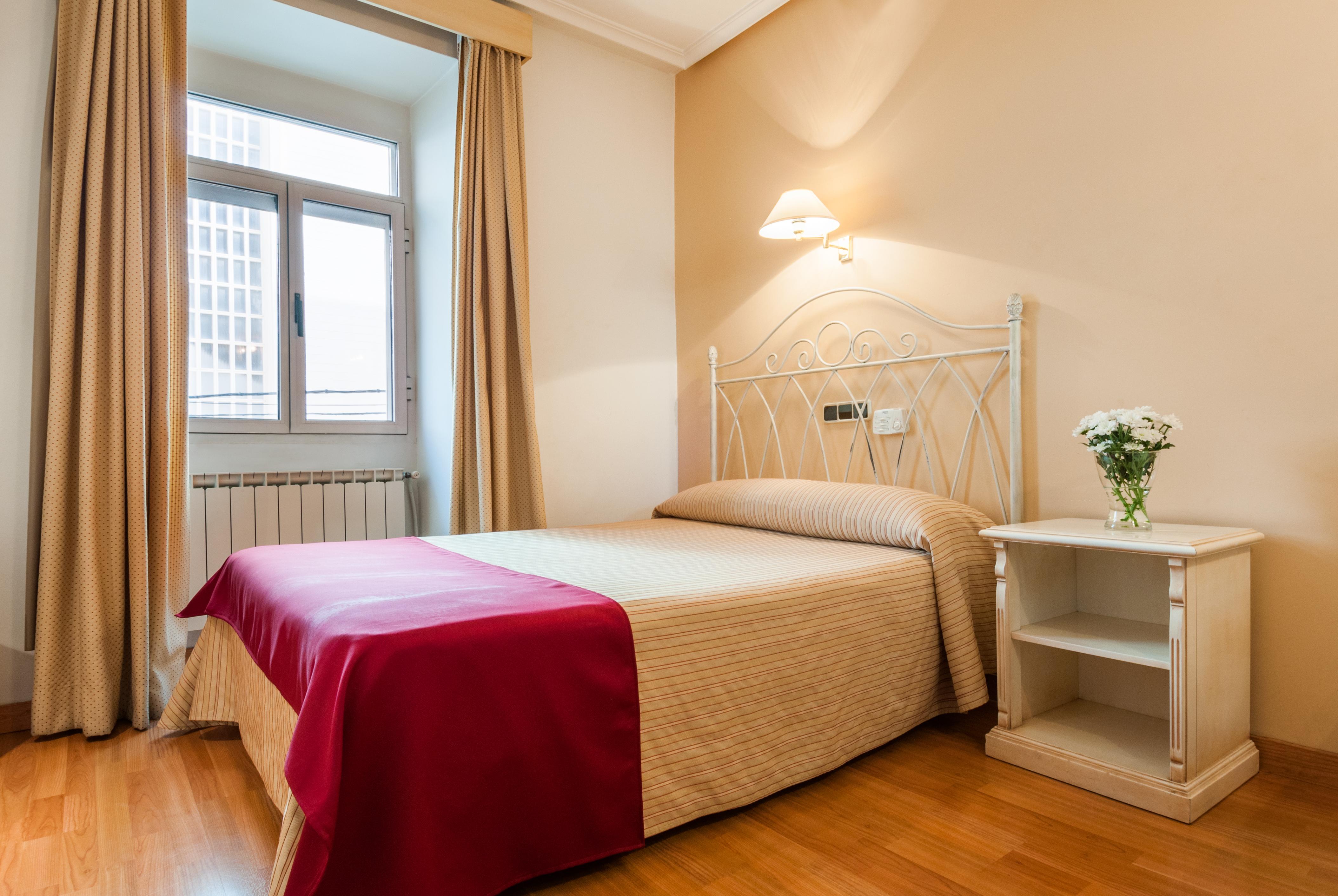 Hotel Victoria Linares  Ngoại thất bức ảnh